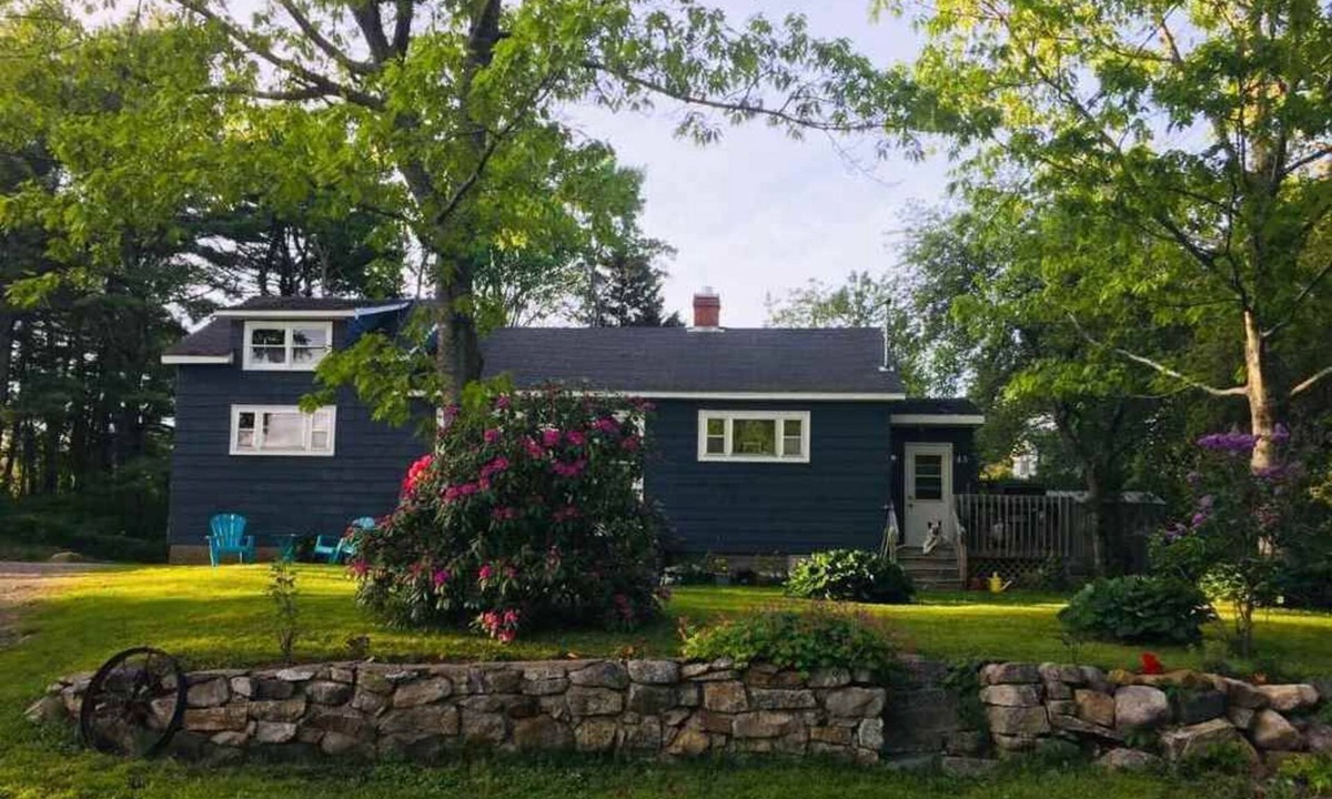 Chester House | Mid century modern home for rent in sought after Chester