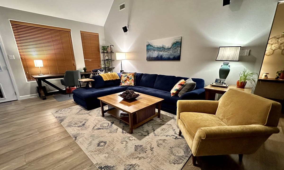 Grapevine House | Mid Century Retreat