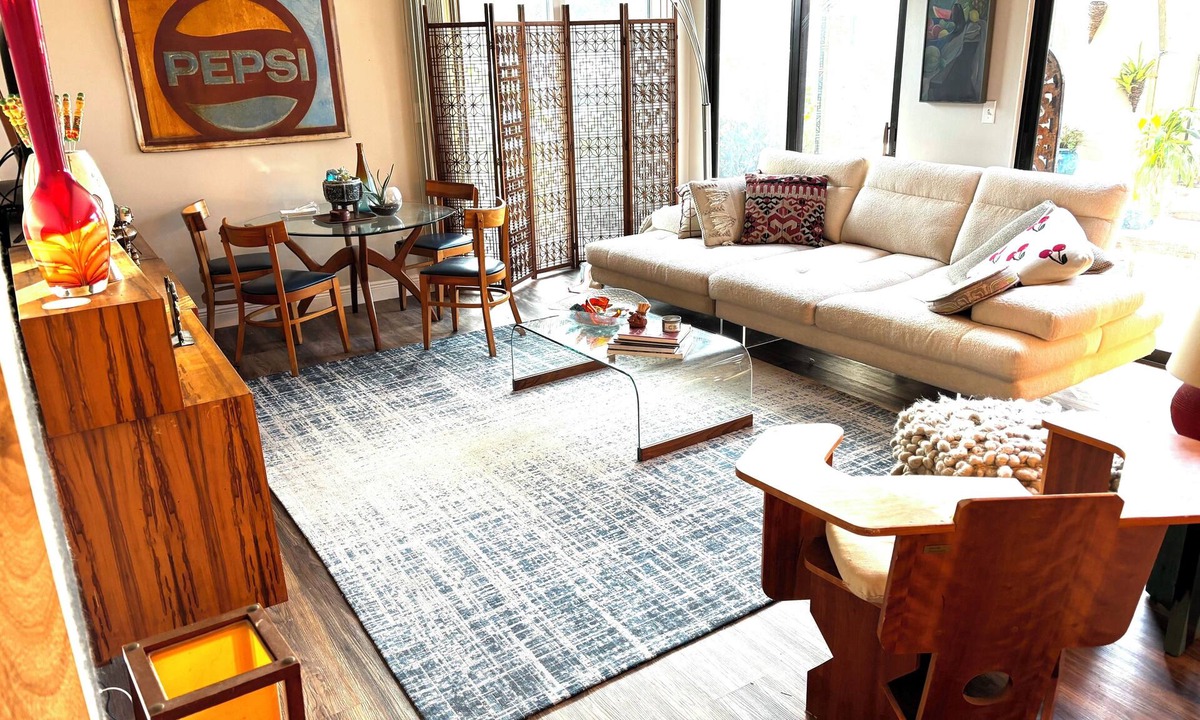 The Meadows Condo | Mid Century styled condo in charming Sarasota