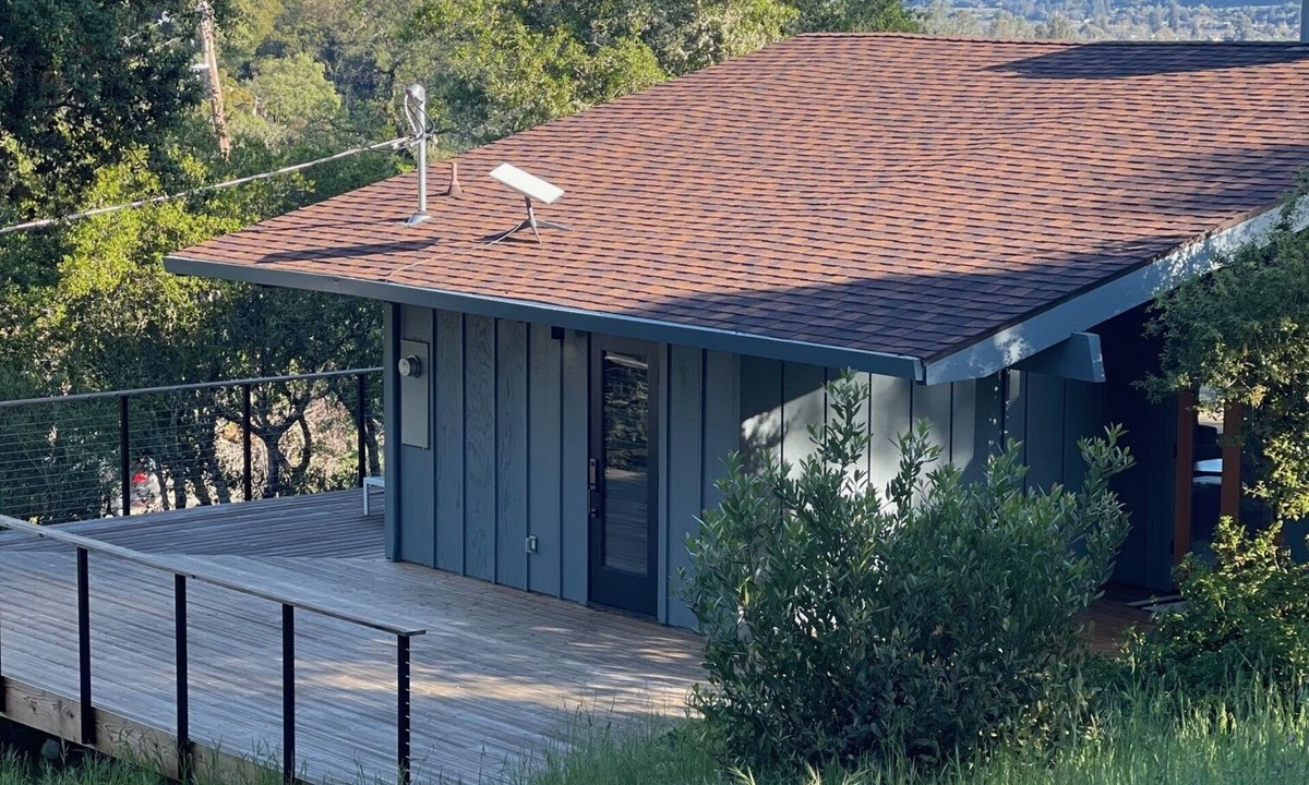 Geyserville House | Mid-century Wine Getaway