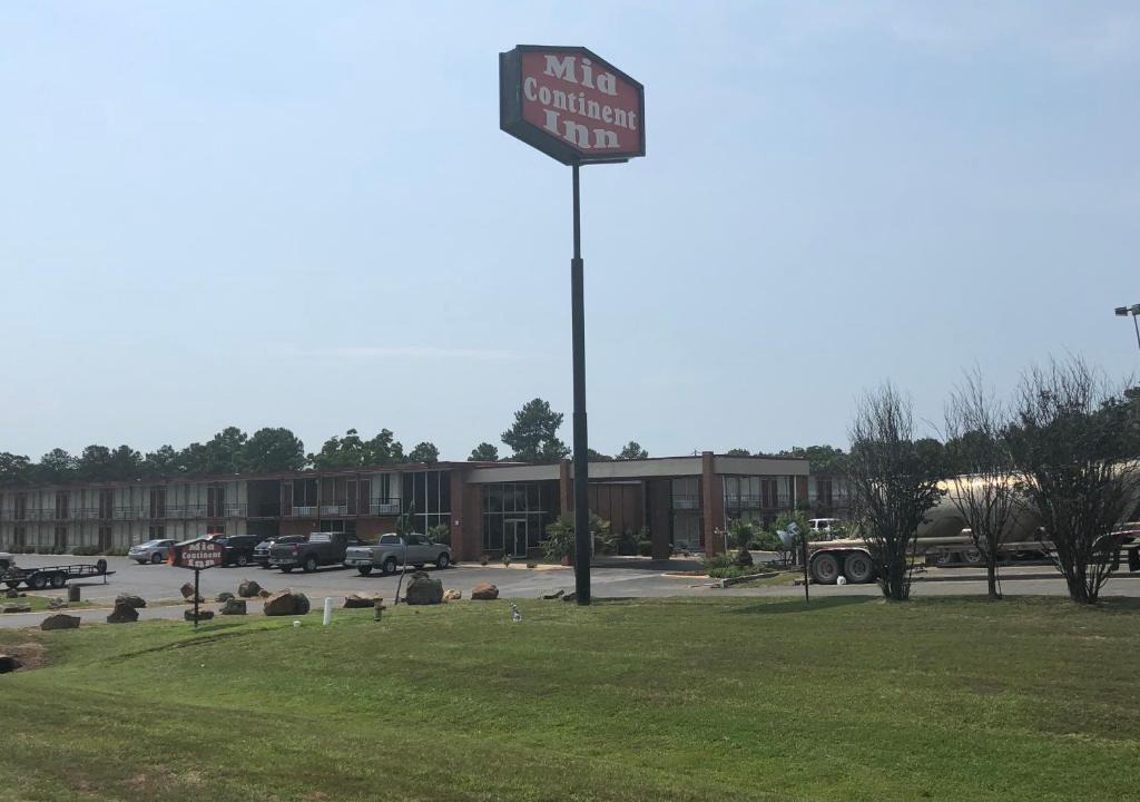 Bethany Hotel | Mid Continent Inn