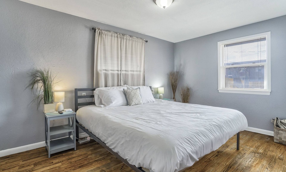 Southeast Colorado Springs House | Mid-Landing Inn