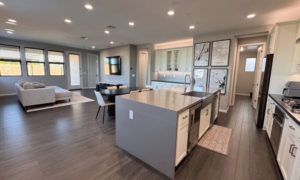 Mesa House | Mid-long term rental EAST Mark