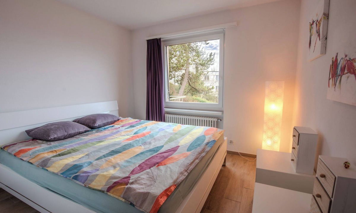 Winterthur Apartment | Mid-terrace house with three rooms, bathroom, guest toilet and kitchen for rent
