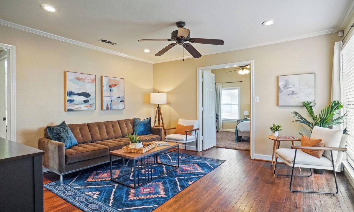 Fort Worth House | Midcentury Modern Home - Close to TCU/Dickies/Zoo!