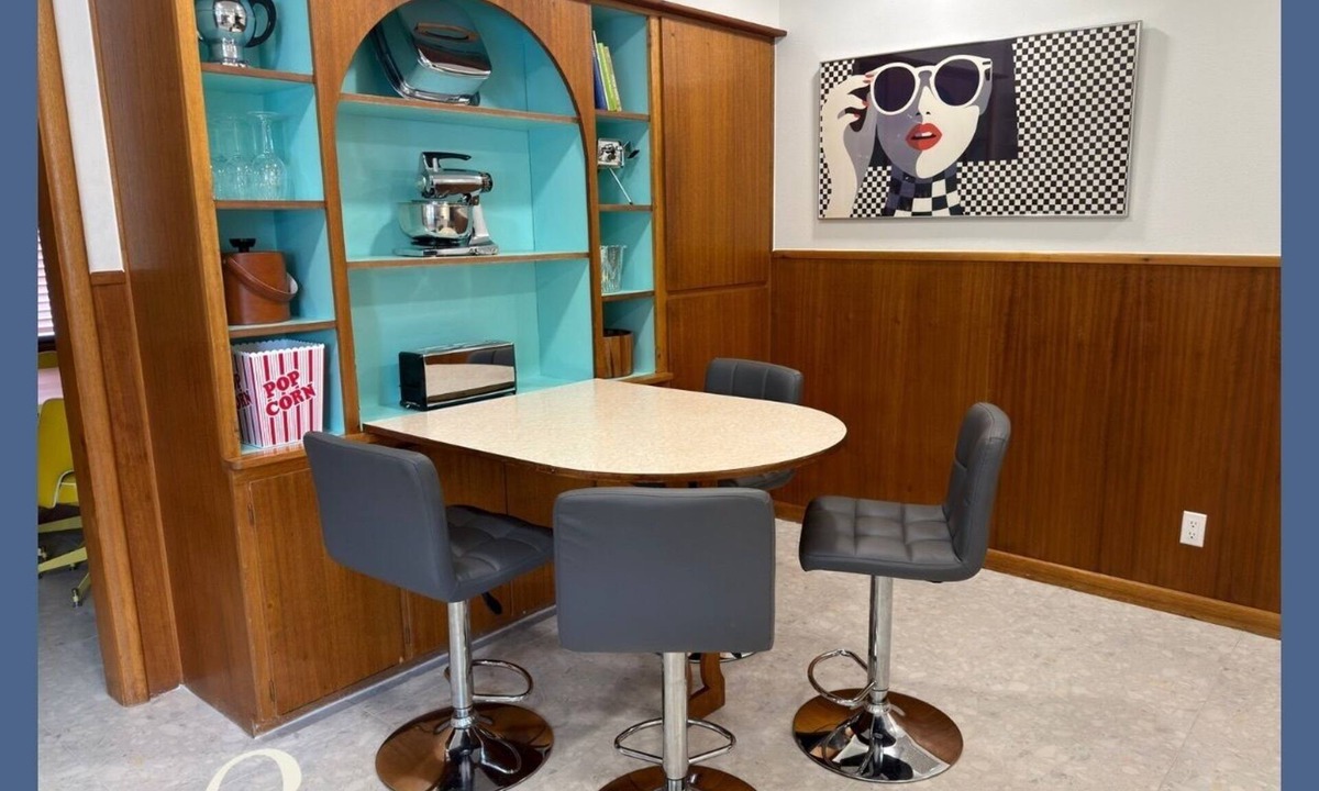 Chickasha House | Midcentury modern nostalgia with the comforts and high speed tech of today