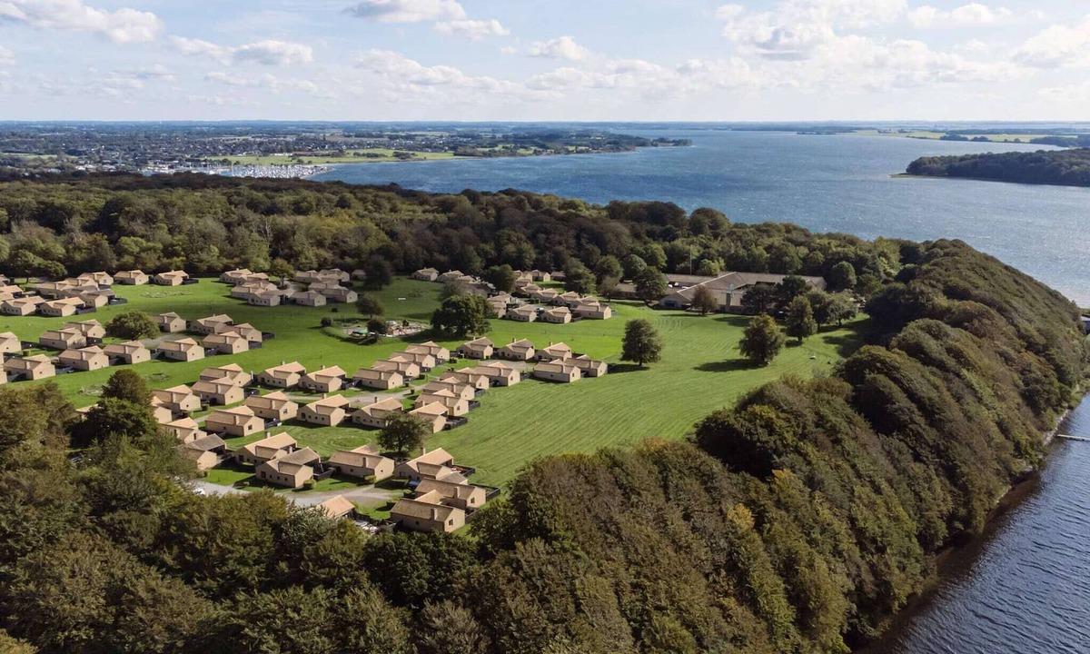 Middelfart House | Middelfart Home- nearby free waterpark access