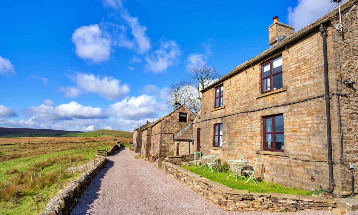 Buxton Cottage | Middle Barn at Blackclough Farm