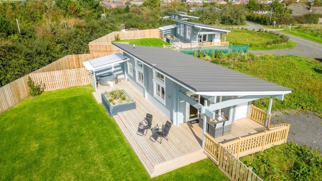 Braunton House | Middle Thorne, Great Field Lodges