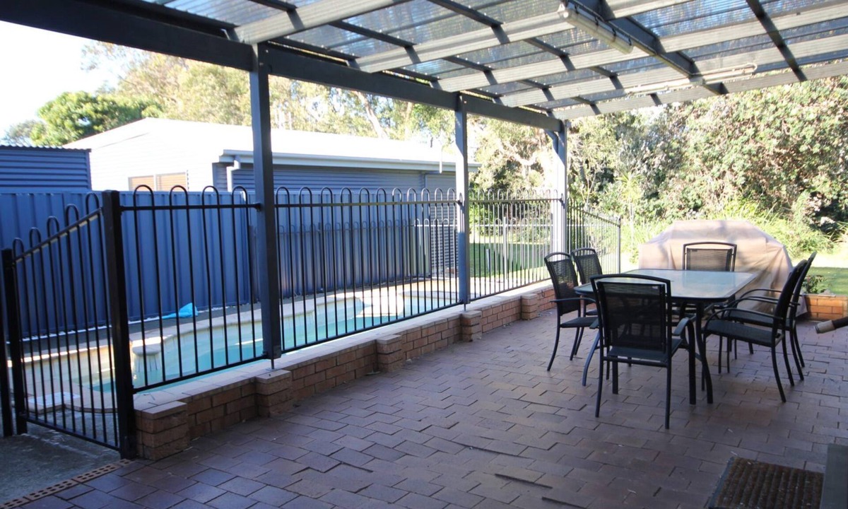 Lake Cathie House | Middlerock Retreat - short walk to beach