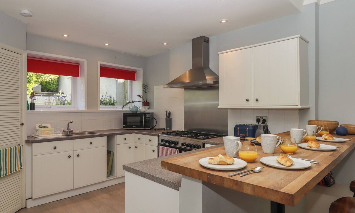Brixham Cottage | Midhurst