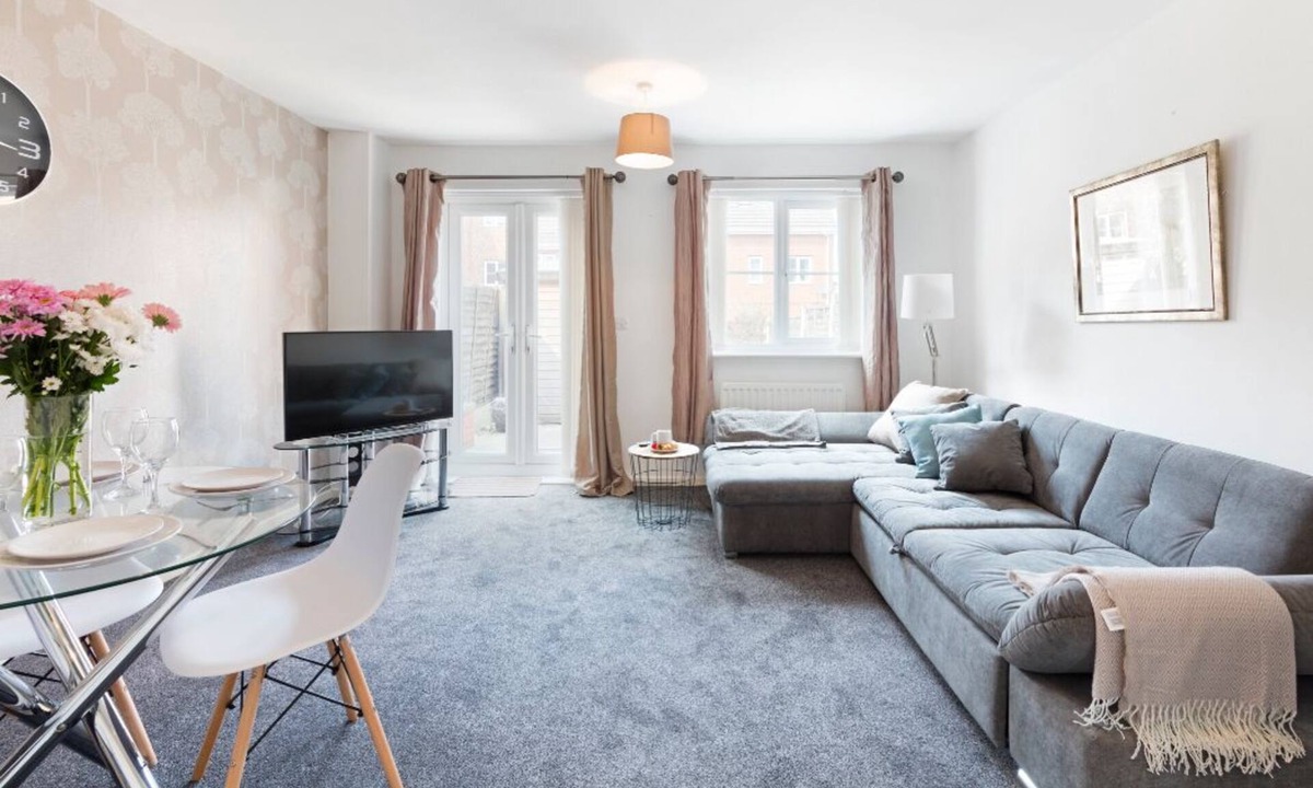 Walsall House | 🦺 Midlands Contractor Accommodation