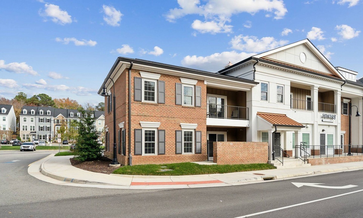 Midlothian Condo | Midlothian 3 Bedroom getaway for up to 8 guests!