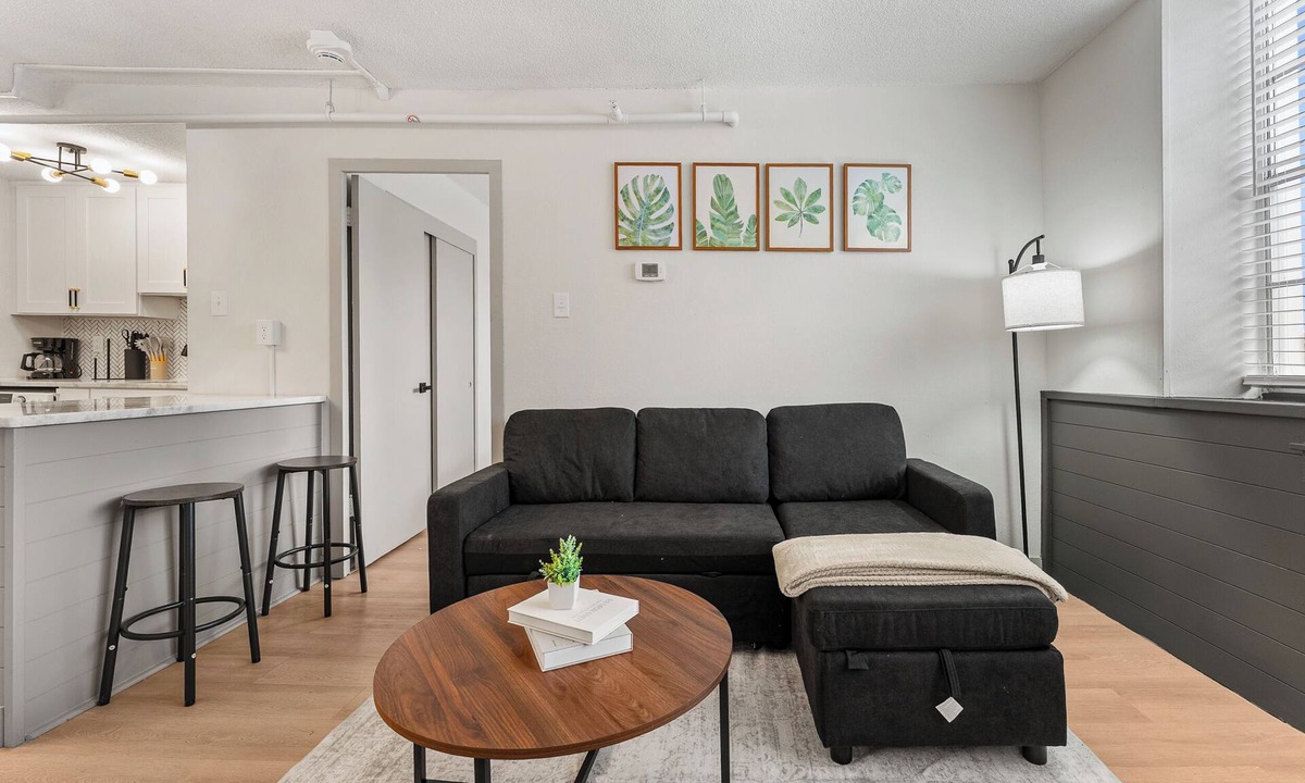 Central Gardens Apartment | Midtown 1BR Apartment, Memphis