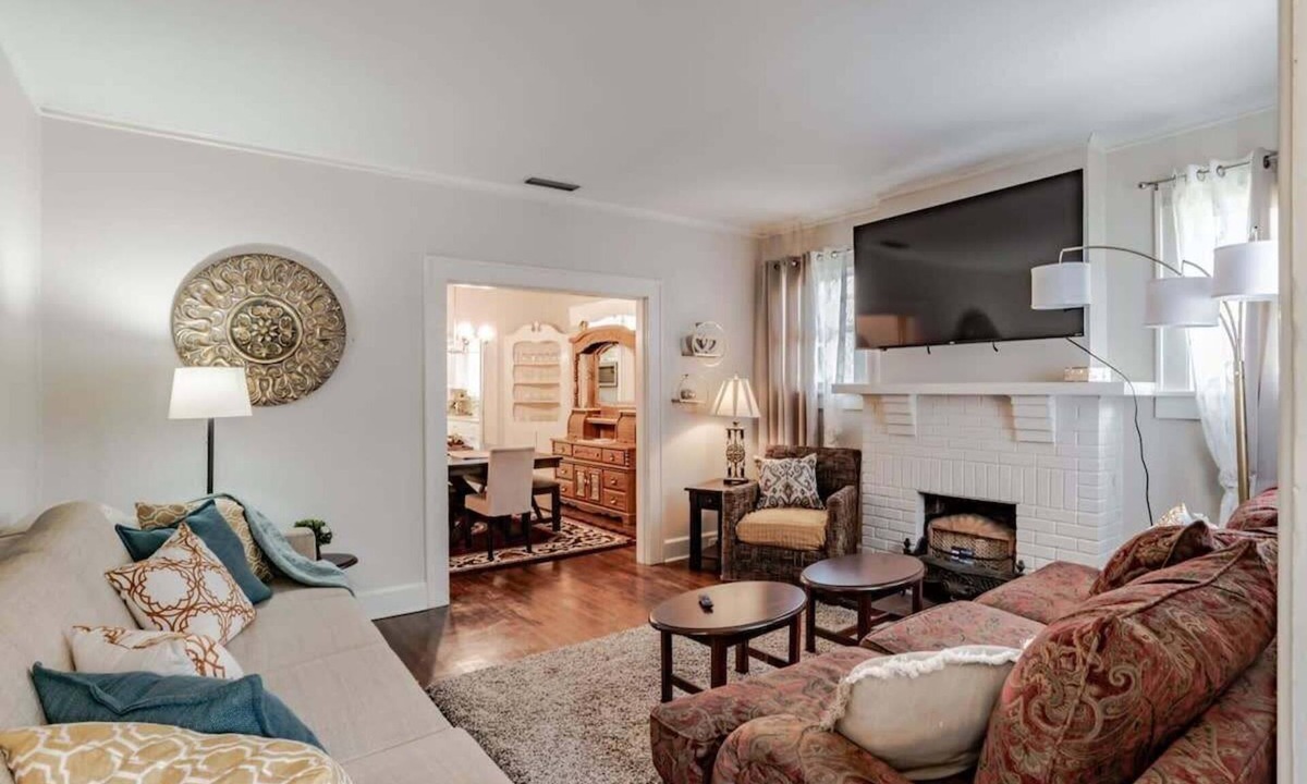 Hannon Park House | Midtown Cottage, Great Location! Haute on Hannon