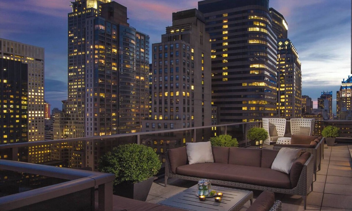 Midtown East Resort | Midtown NYC 1BR with Rooftop Prime Location on Lovely Resort