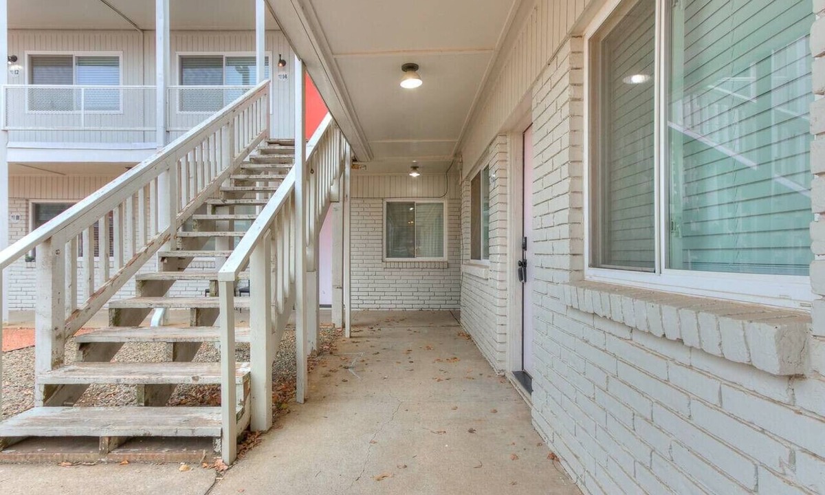 Central Oklahoma City Apartment | Midtown Retro One-Bedroom Near OCU