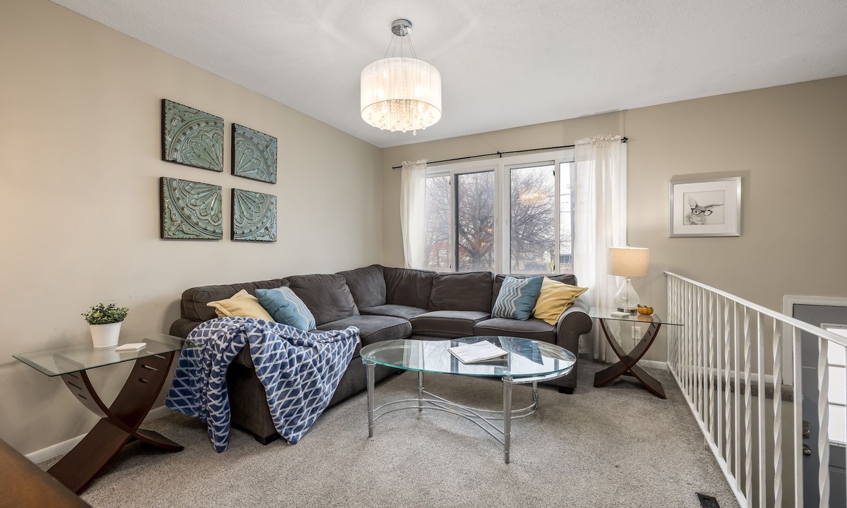 Midway House | Midway 4BR Home Great for Groups & Families