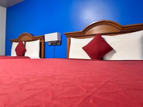 Guthrie Center Hotel | Midway Motel