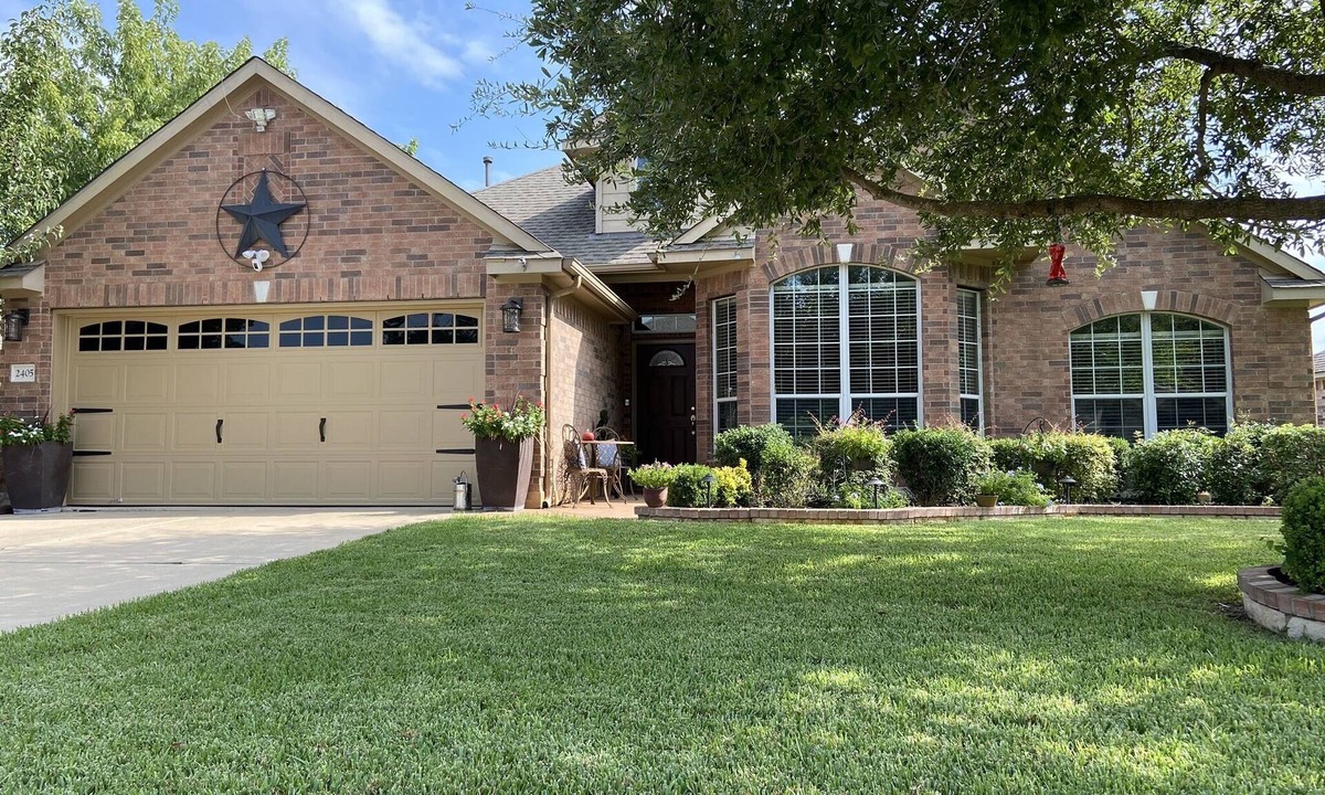 Pflugerville House | Mighty Pfine in Pflugerville