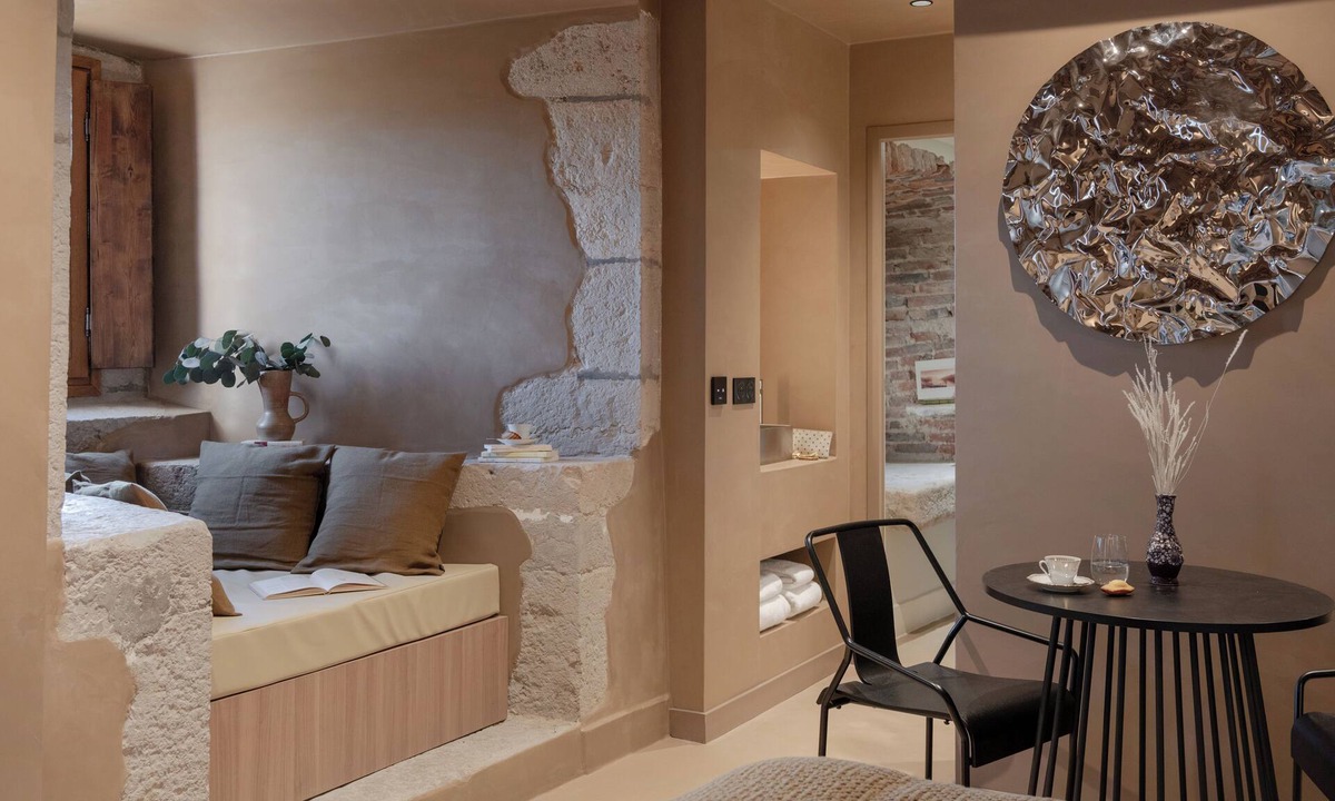 Perouges Hotel | MiHotel - Cité Médiévale de Pérouges