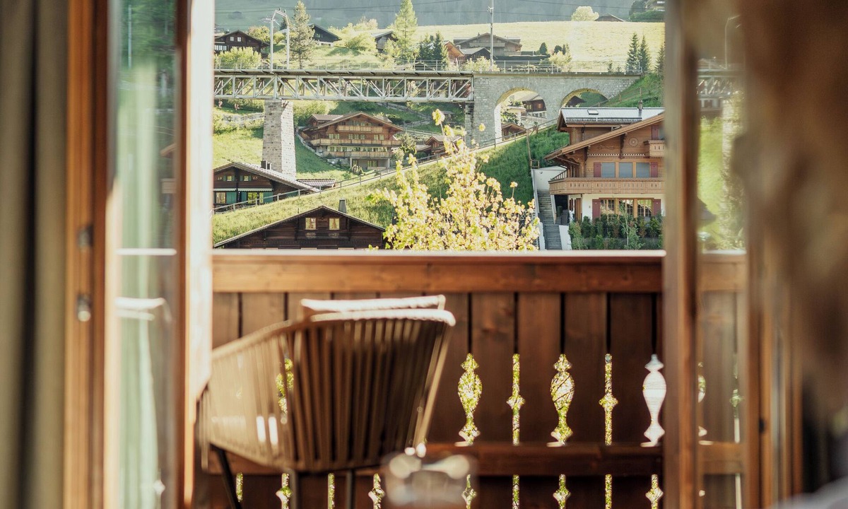 Zweisimmen Nr Gstaad Hotel | Miiro The Mansard