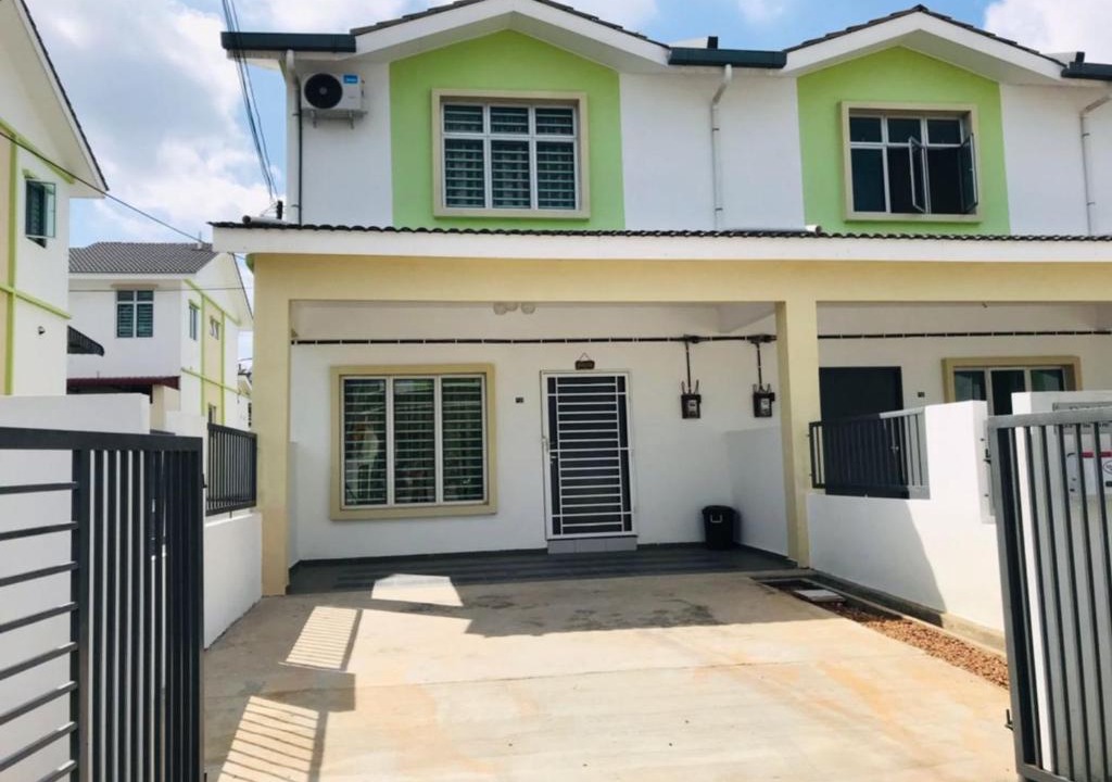 Durian Tunggal House | Mikael Homestay