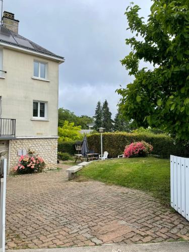 Amboise Apartment | MikeS Amboise