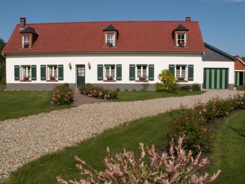 Saint-Quentin-en-Tourmont House | Mil Roses en Baie