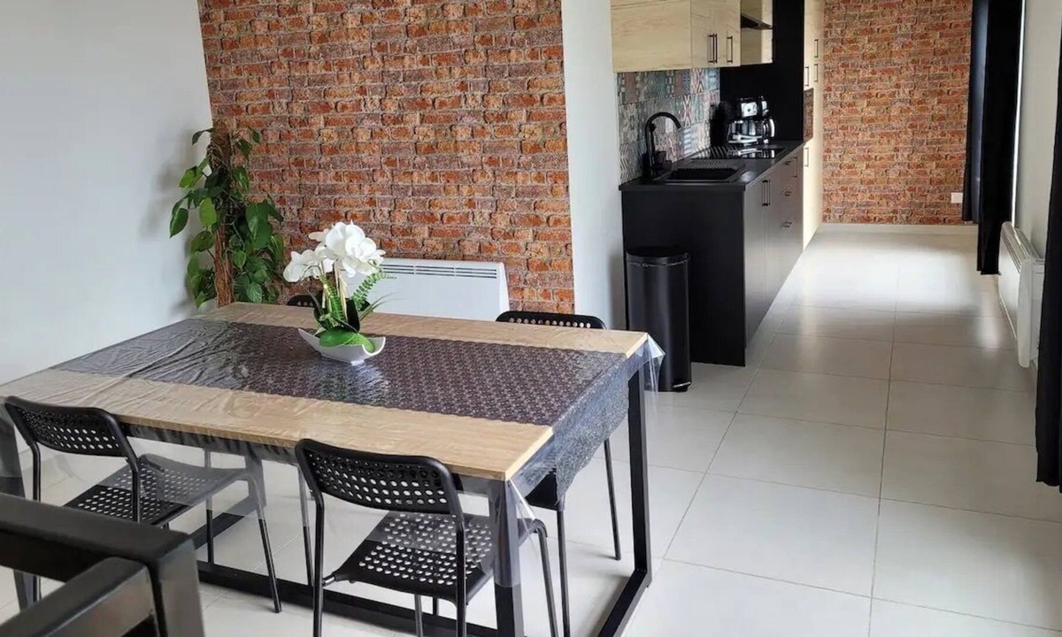 Jeumont Apartment | Milano, magnificent apartment, quiet