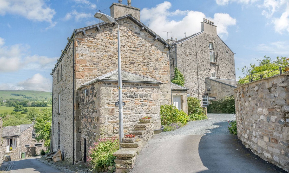 Kirkby Lonsdale Apartment | MILL BROW APARTMENT, character holiday cottage in Kirkby Lonsdale