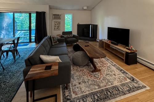 Quechee Apartment | Mill Run 3C