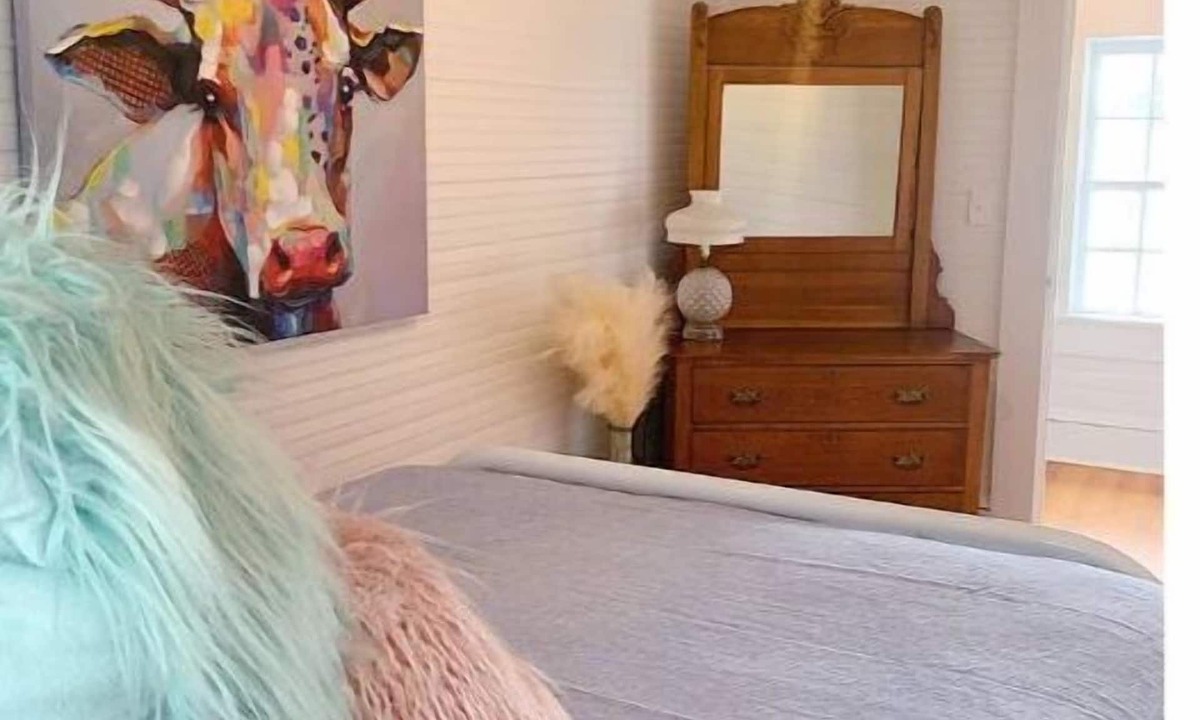 Pine Mountain Valley House | Millarden Farms Bunk House