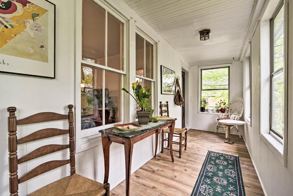 Millburn House | Millburn House with Deck - Walk to NYC Transit!