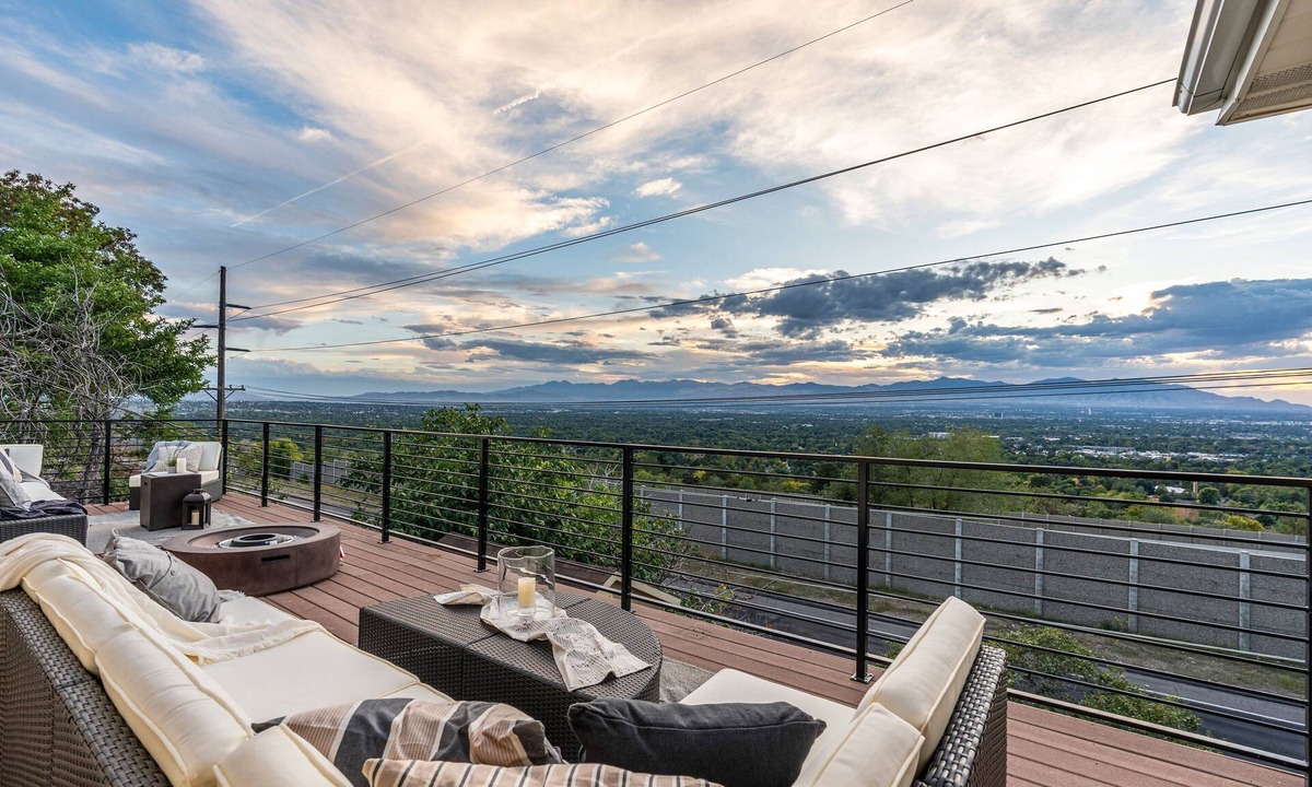 Olympus Cove House | Millcreek Villa: Scenic Fun & Games Getaway! by RedAwning