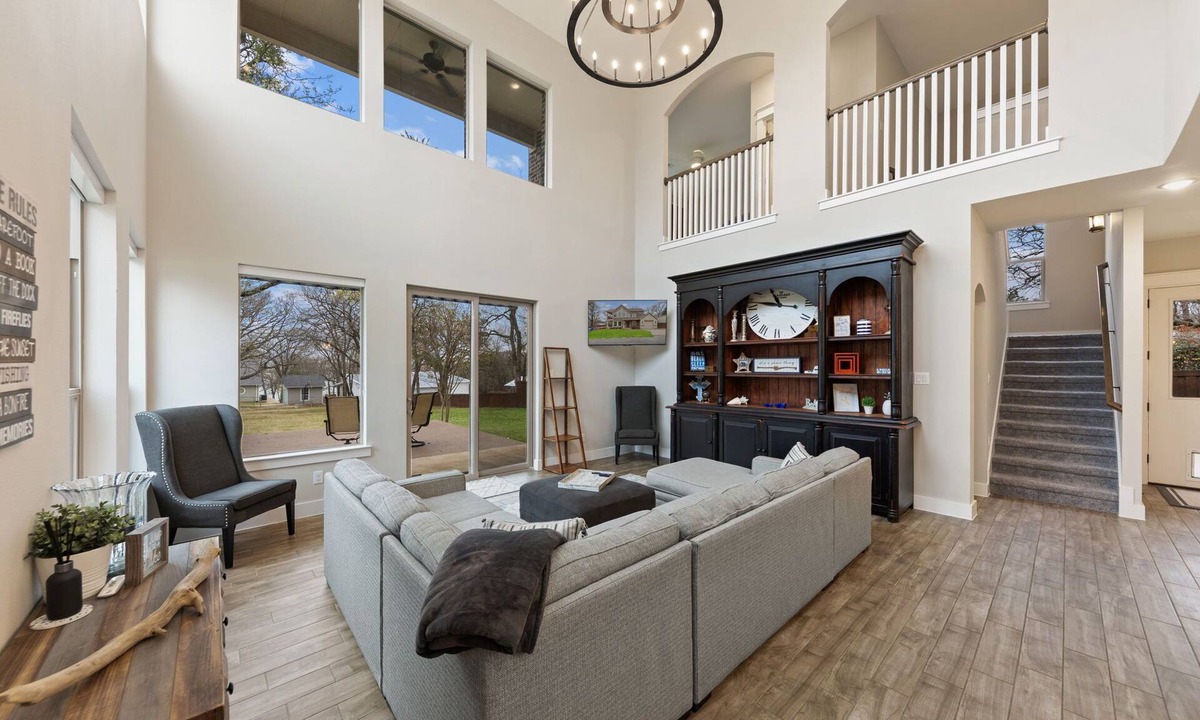 Pottsboro House | Miller's Cove on Lake Texoma! Luxury Lakeview Home built in 2017!