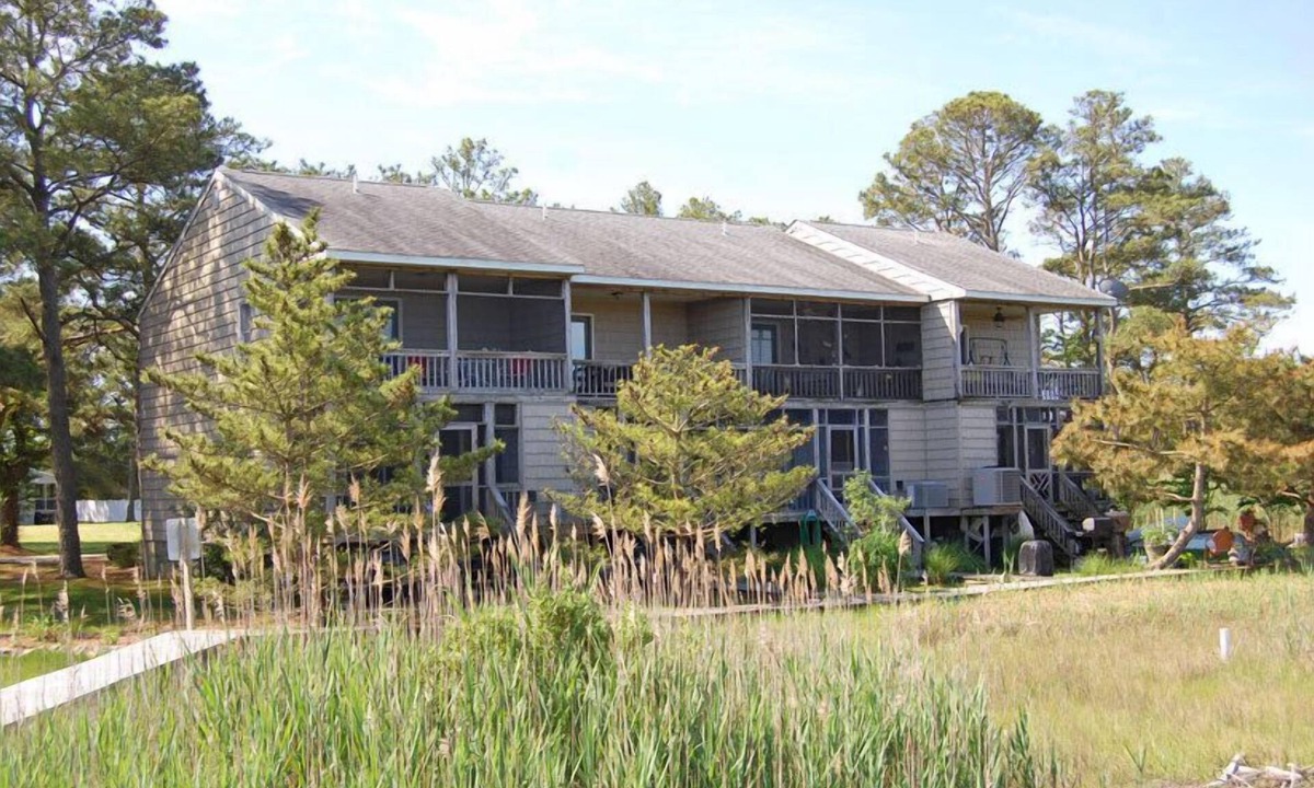 Chincoteague House | Miller’s Marsh- 2BR | Marsh Views | Shared Pier