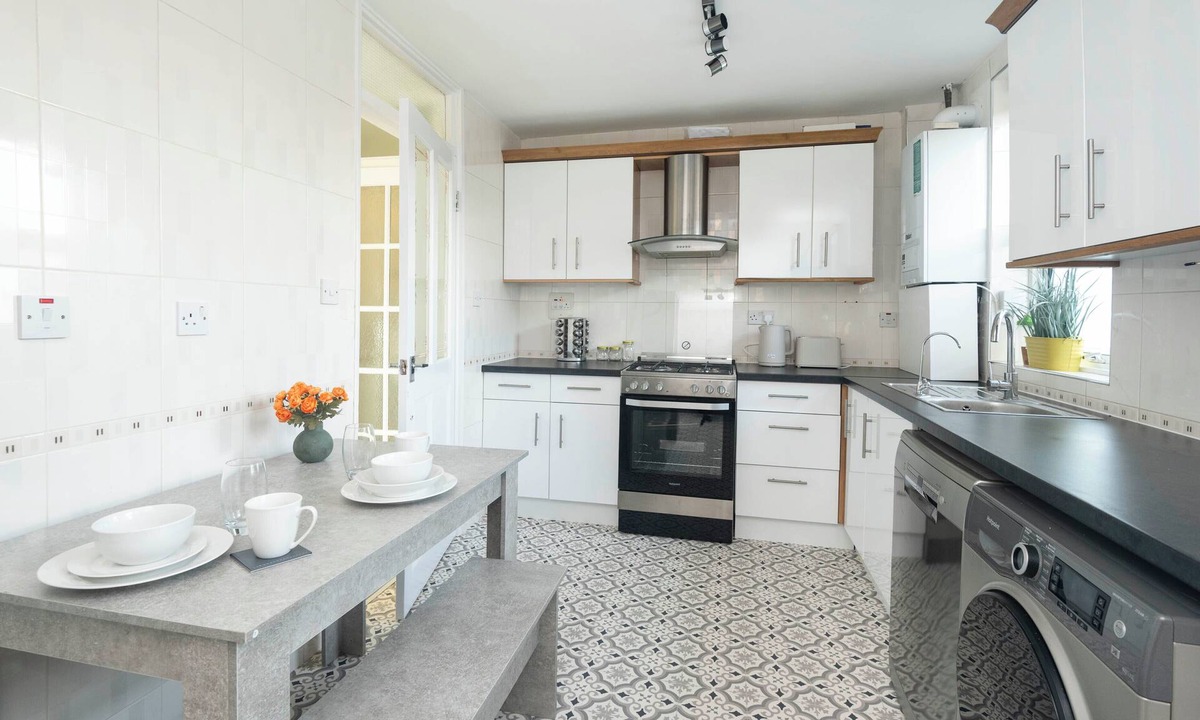 King's Park House | millfields park villa