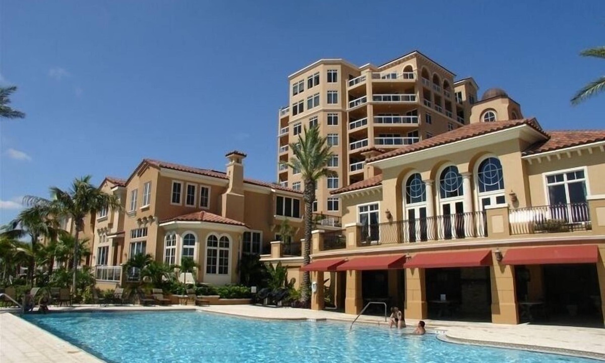 Bay Esplanade Condo | Million Dollar Beach Condo