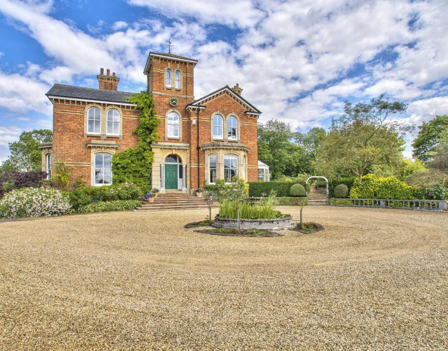 Bedford House | Milton House Group Retreats