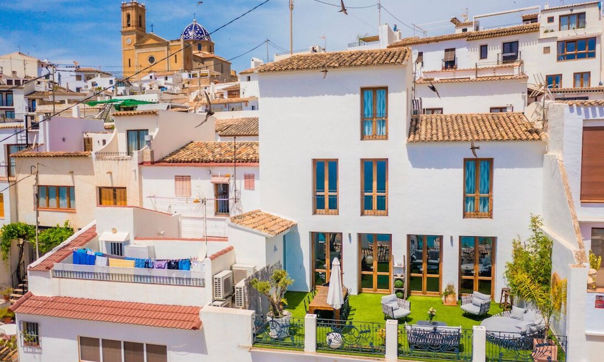 Altea House | mimar altea - Entire house for 16 persons