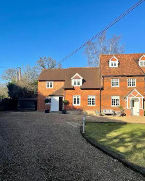 Bentley House | Mimosa Cottage