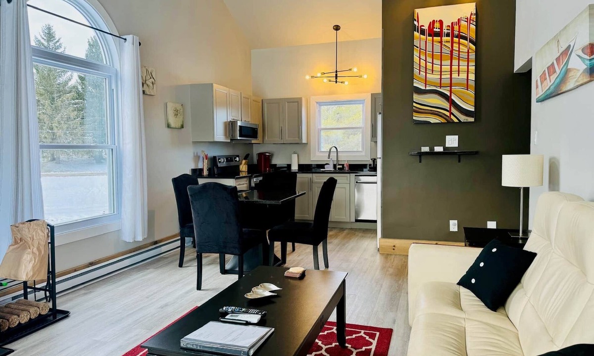 Magog Apartment | Mimosa-Mont-Orford-Memphremagog Beach