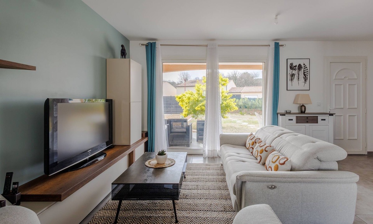 Saint-Victor-la-Coste House | Mimosas - Maison plain pied climatisée