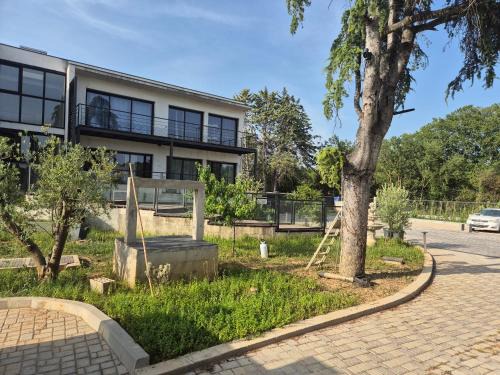 Juvignac Apartment | MIMOSAS RESIDENCE P3