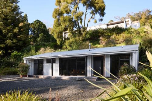 Te Puna Villa | Minden Retreat