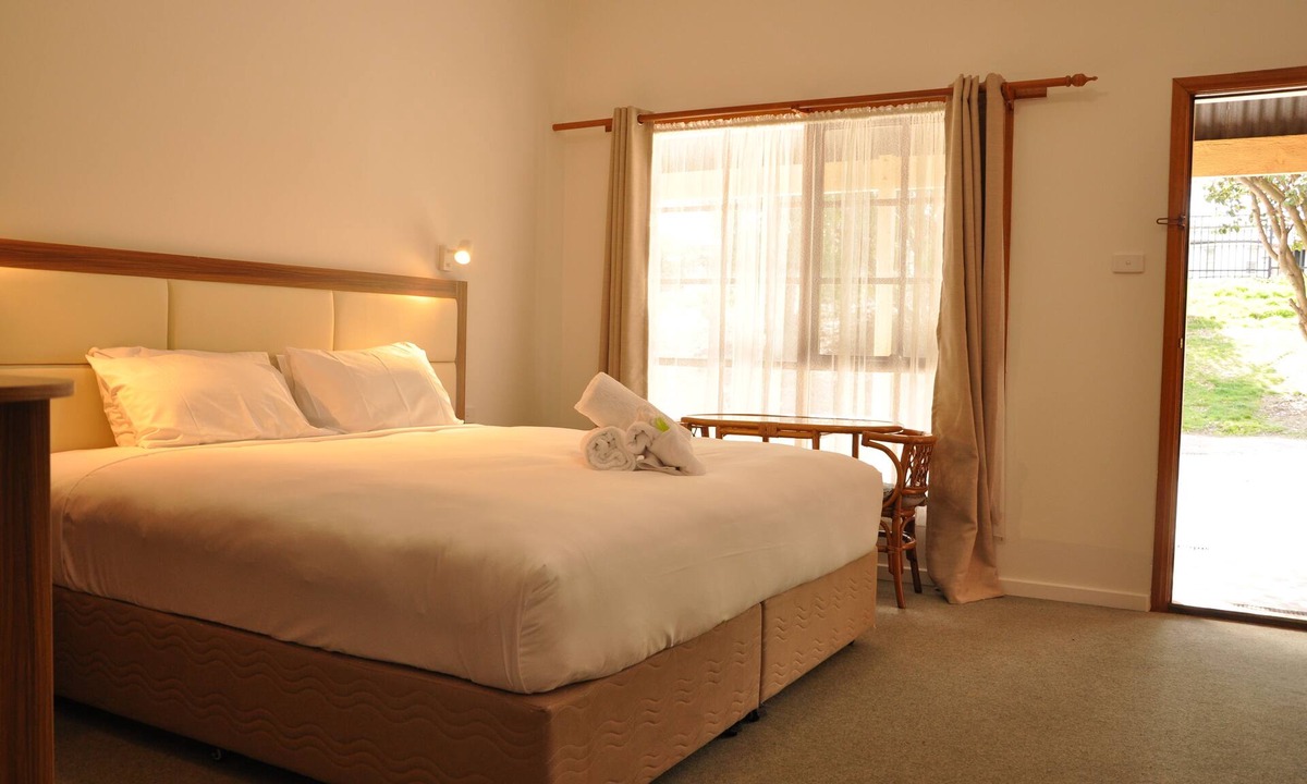 Ballarat East Hotel | Miner's Retreat Motel