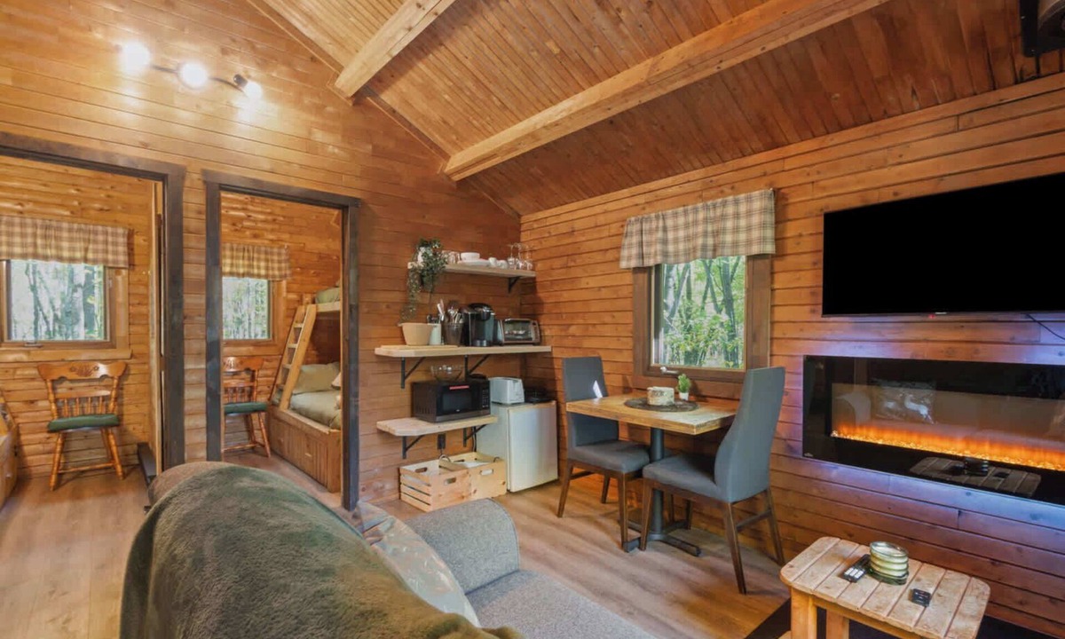 Sainte-Anne-de-Sorel Cabin | Mini Chalet # 4 Domaine de l Archipel