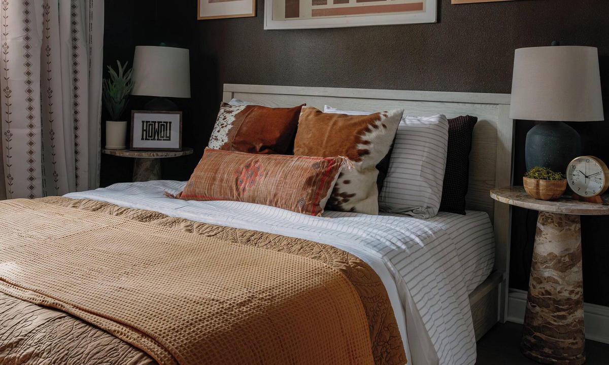 Waxahachie House | Mini Manor on Sardis