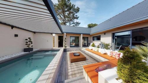 La Baule-Escoublac Villa | Mini Villa avec Piscine et Jacuzzi privés, Sauna et Home-Cinéma à 800m des Commodités